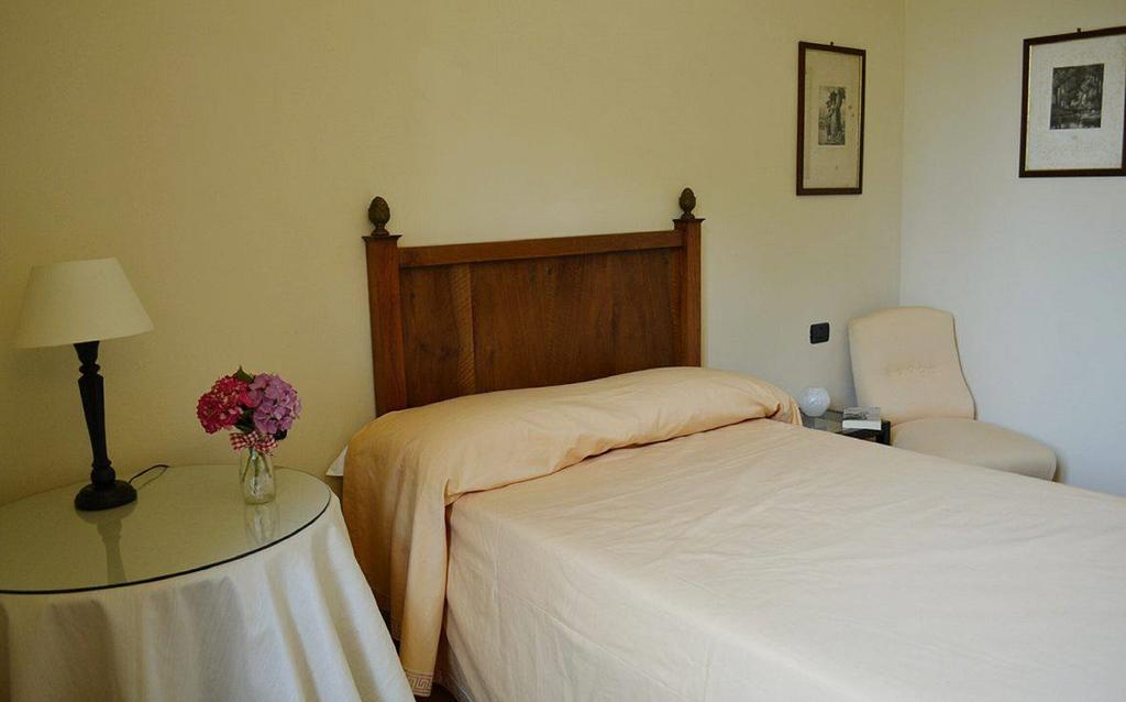 Agriturismo Fiamberta Bed and Breakfast Certosa di Pavia Exteriör bild